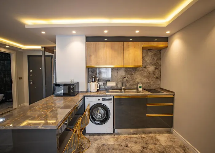 Istanbul Suite Апартаменты *